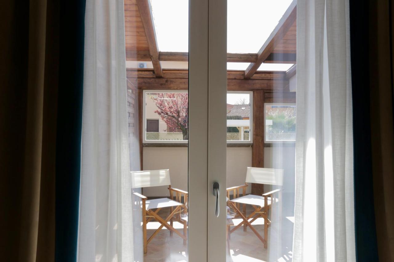 La Villetta Suite Чампино Екстериор снимка