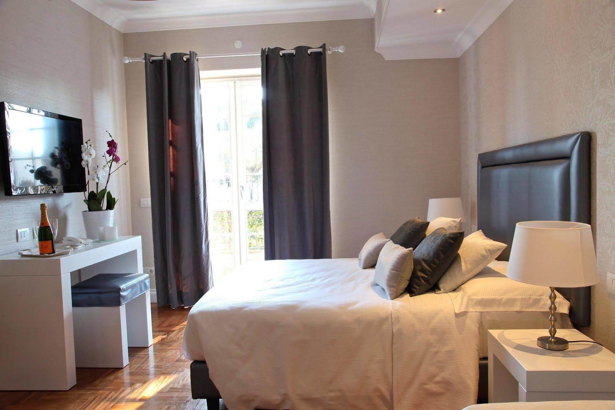 La Villetta Suite Чампино Екстериор снимка